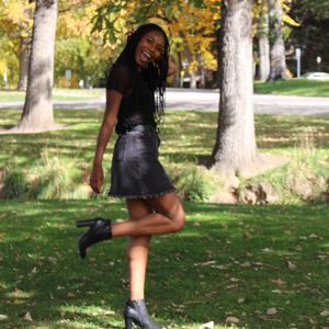 Meet your Posher, Viola